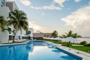  Real Inn Cancún  Канку́н 